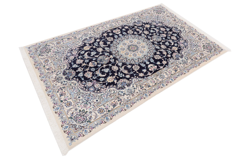 Nain Rug 255x158cm - Persian Rugs