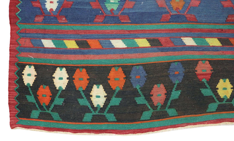 Kelim Rug - Oriental - 244 x 174 cm - multicolored