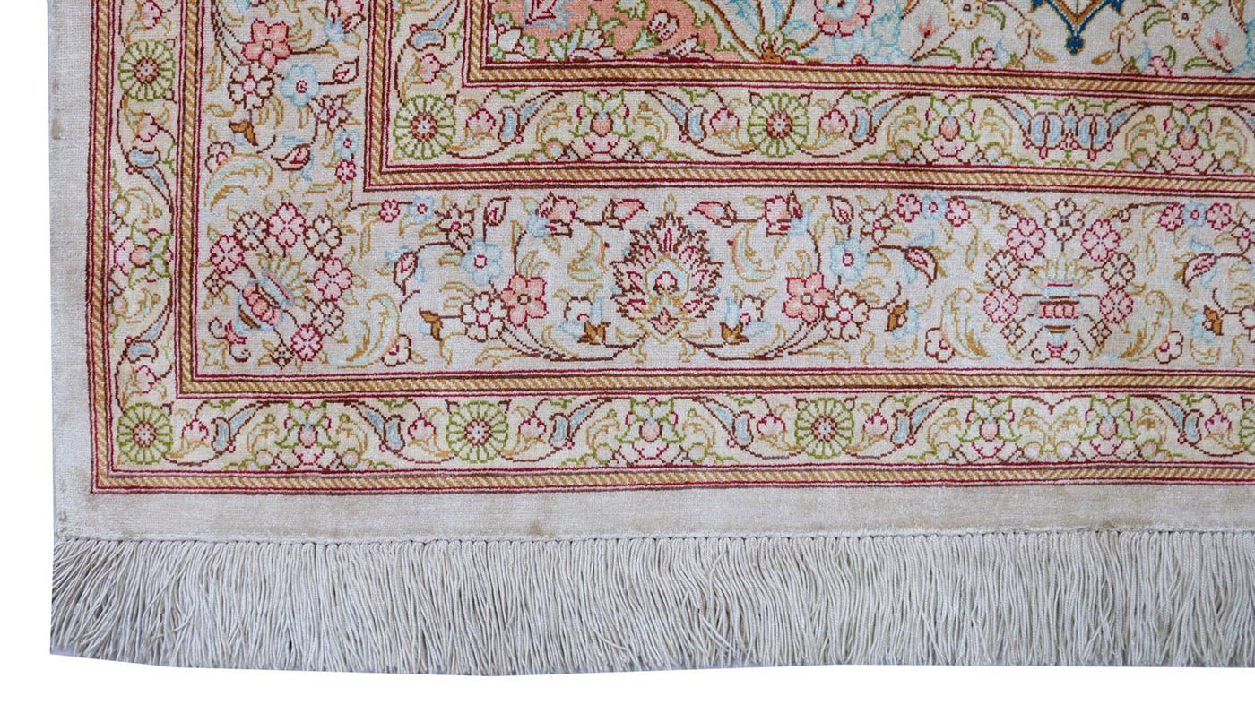 Qom Silk Rug 150x100cm - Persian Rugs