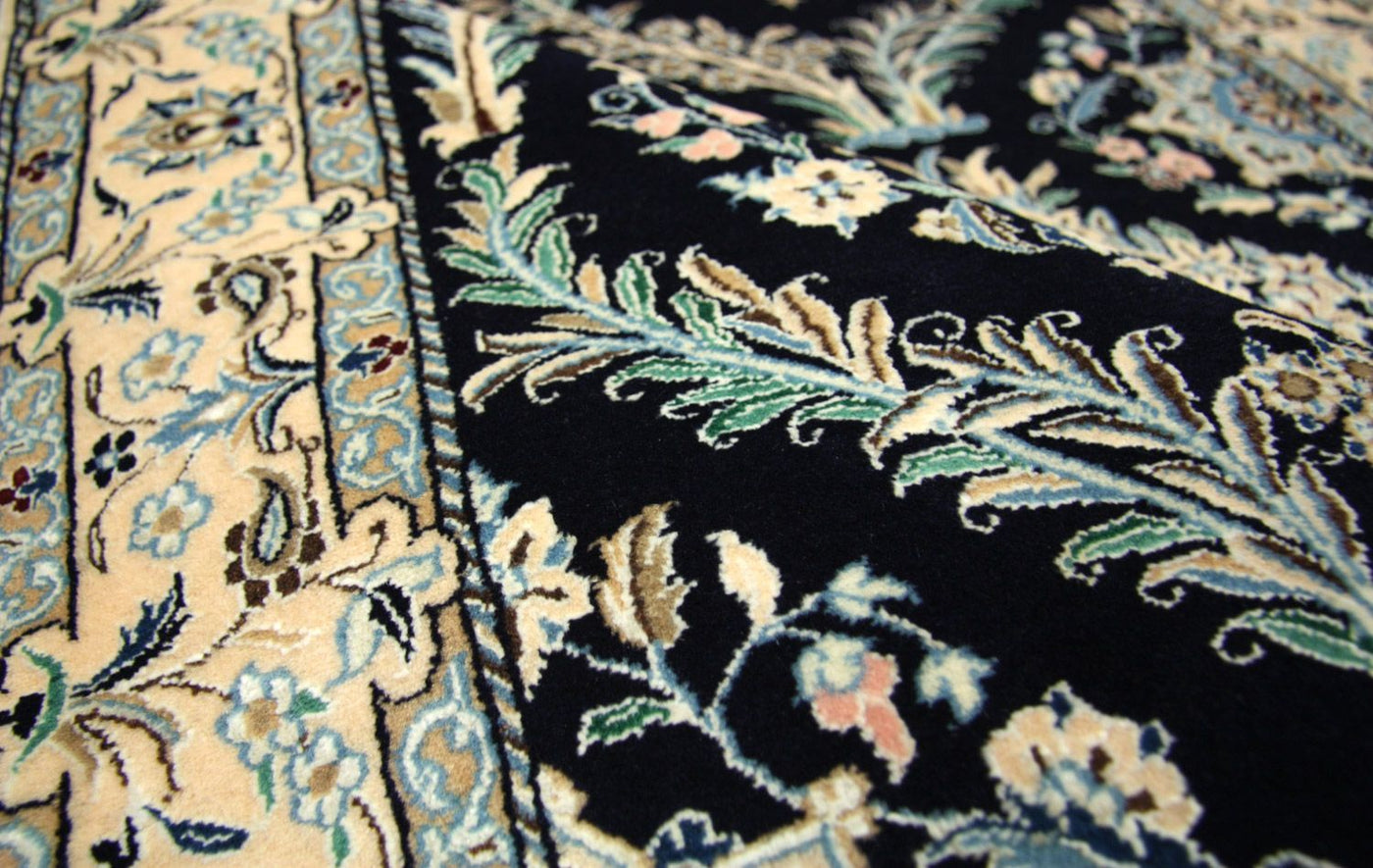 Nain Rug 145x96cm - Persian Rugs