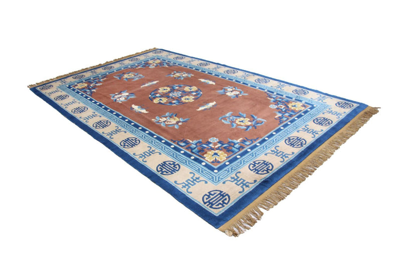 Chinese Rug - 274 x 183 cm - brown