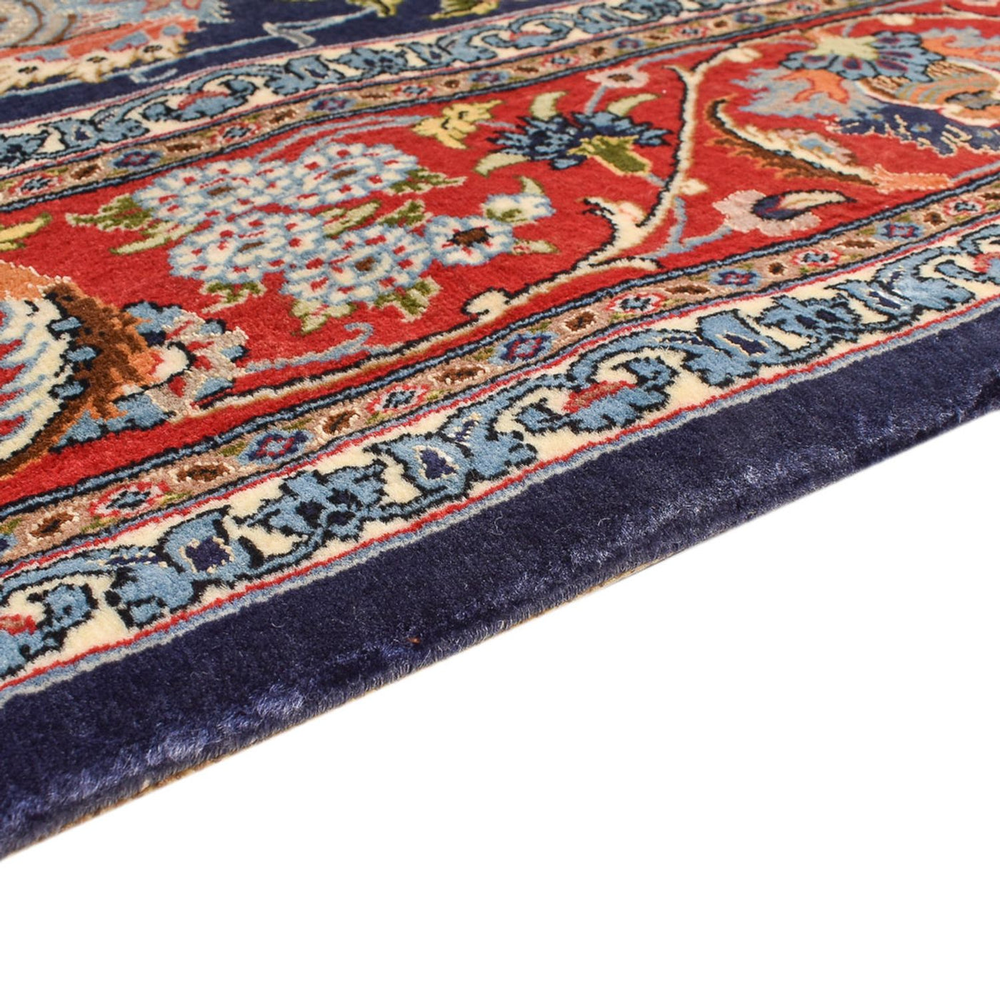 Isfahan Rug 226x136cm - Persian Rugs