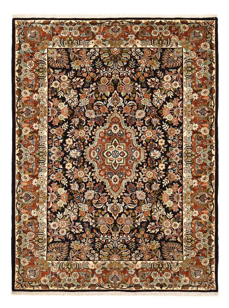 Bidjar Rug 242x179cm - Persian Rugs