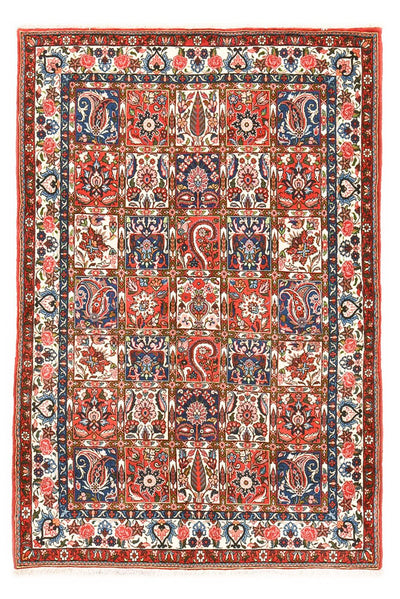 Bakhtiari Rug 133x196cm - Persian Rugs
