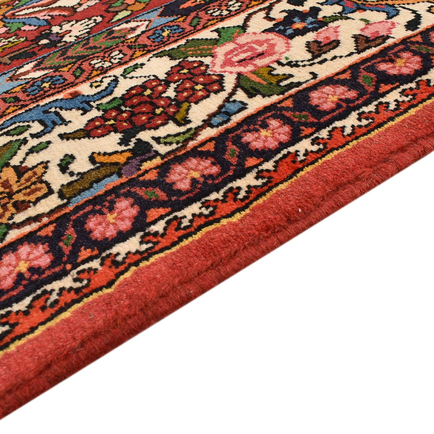 Bakhtiari Rug 197x132cm - Persian Rugs