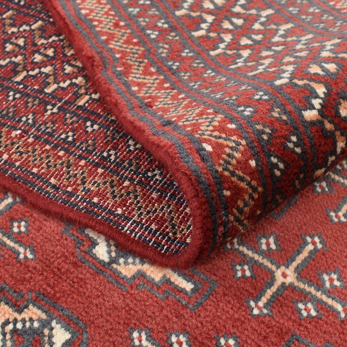 Turkaman Rug - 190 x 130 cm - red