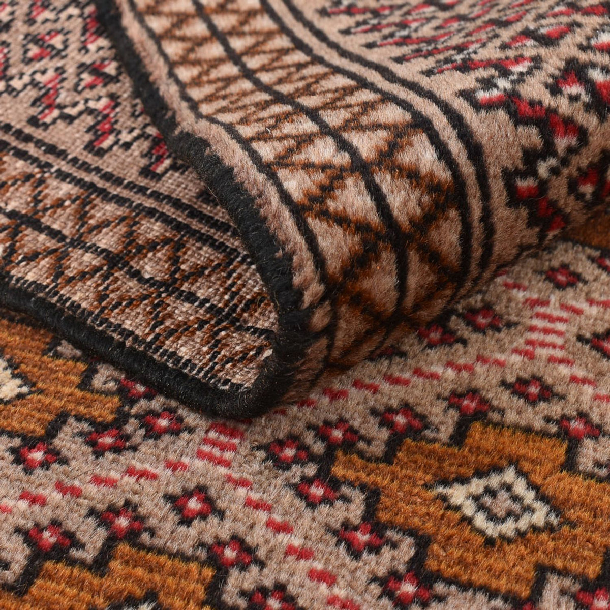 Turkaman Rug - 132 x 97 cm - light red