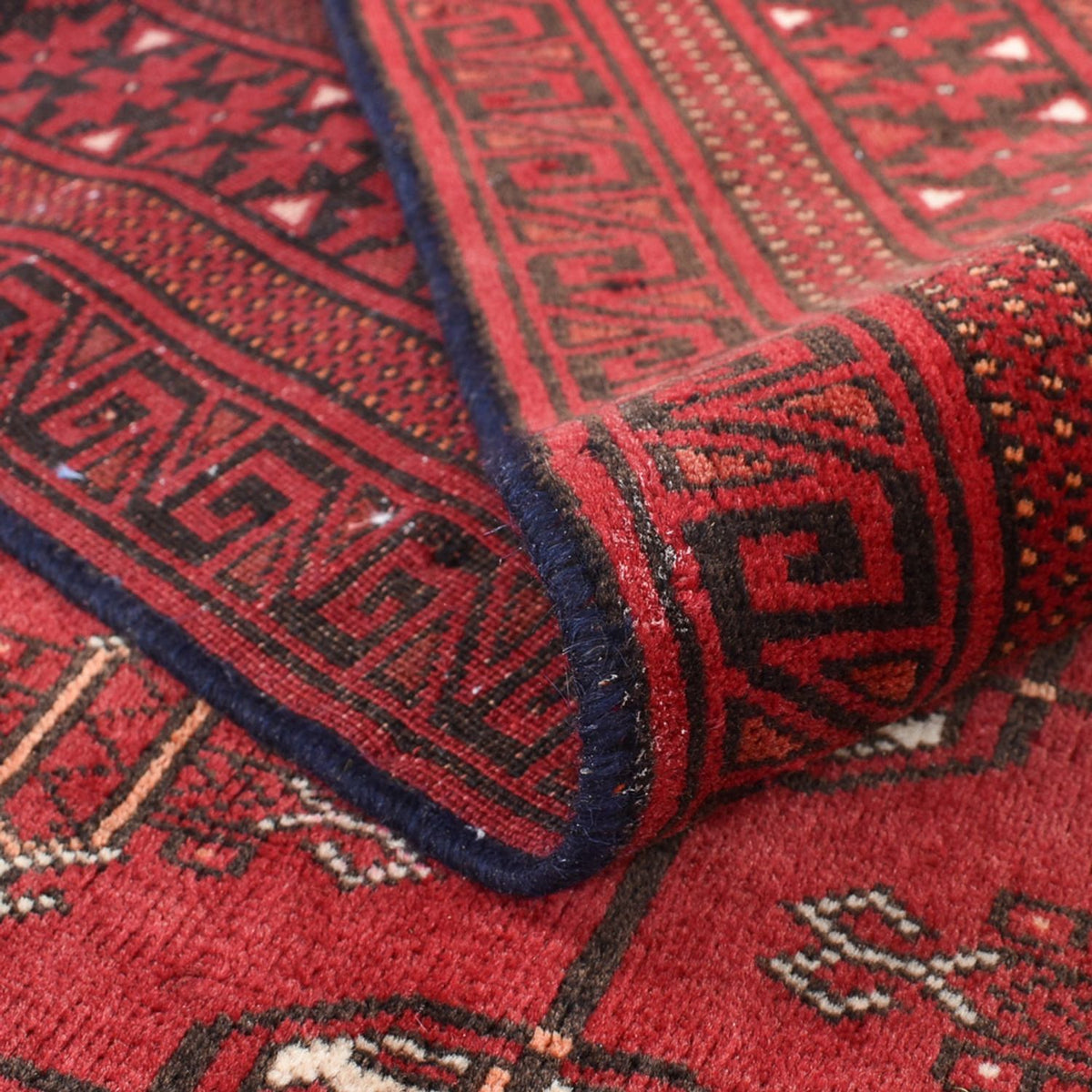 Turkaman Rug - 182 x 113 cm - red