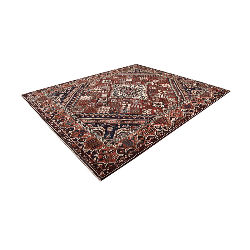 Bachtiar Teppich 369x312cm - Perserteppich