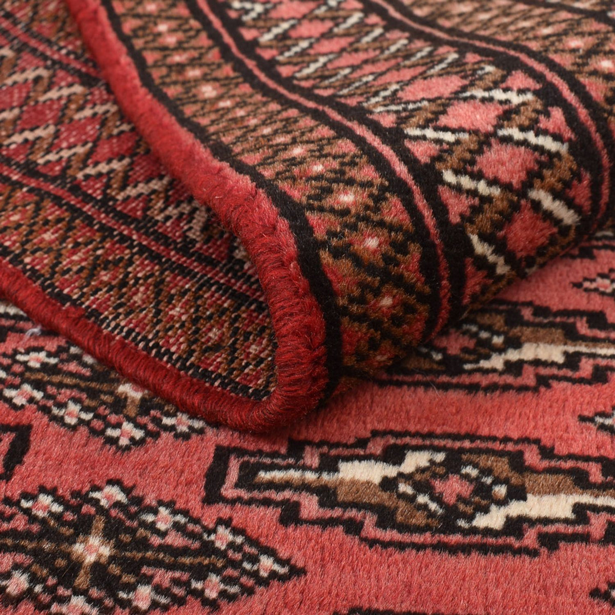 Turkaman Rug - 131 x 100 cm - light red