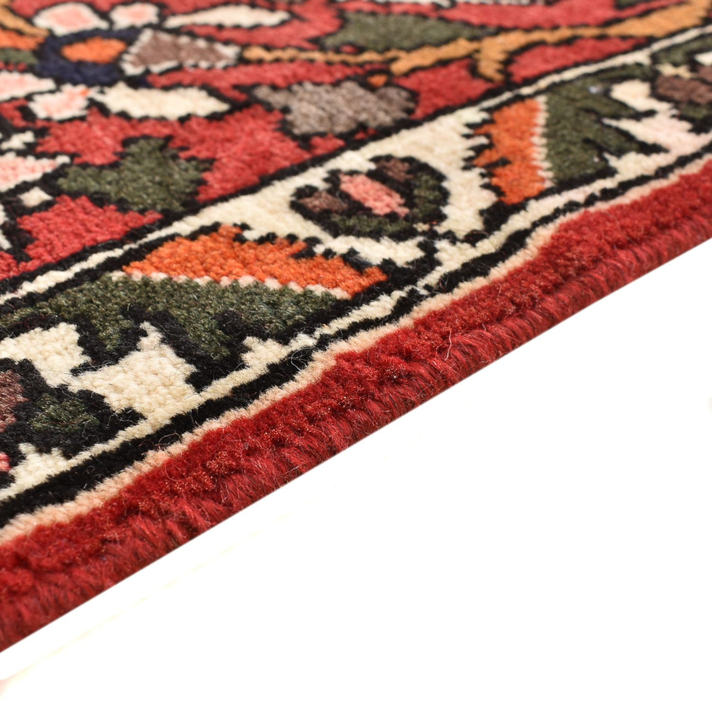 Bakhtiari Rug 333x210cm - Persian Rugs