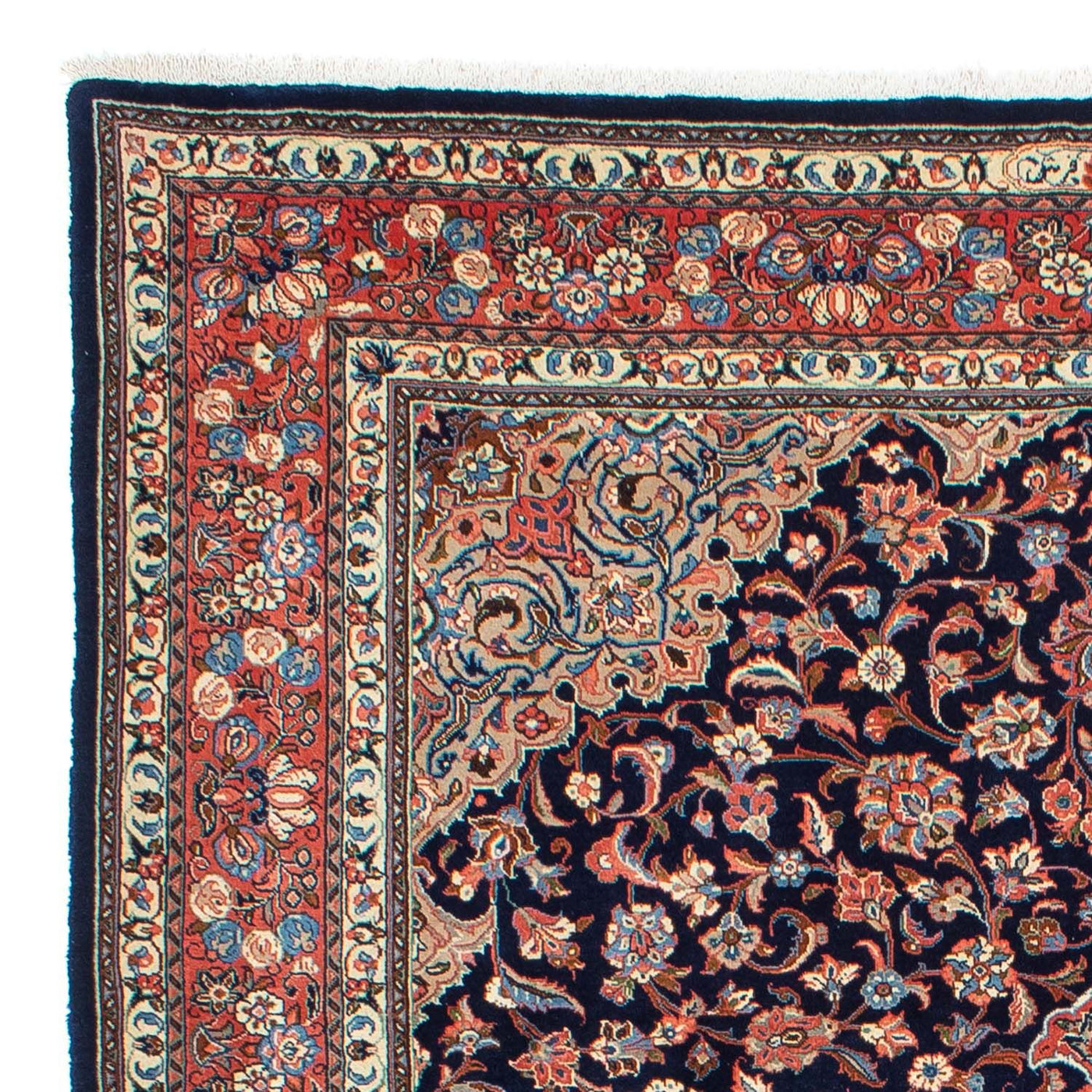 Golpayegan Rug 306x214cm - Persian Rugs