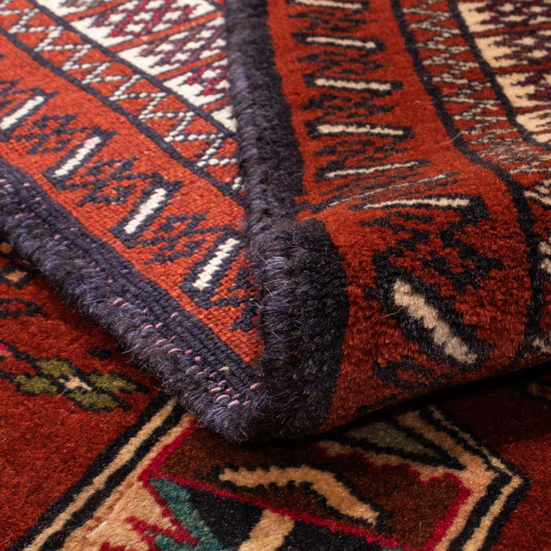 Belutsch Rug square  - 174 x 133 cm - red