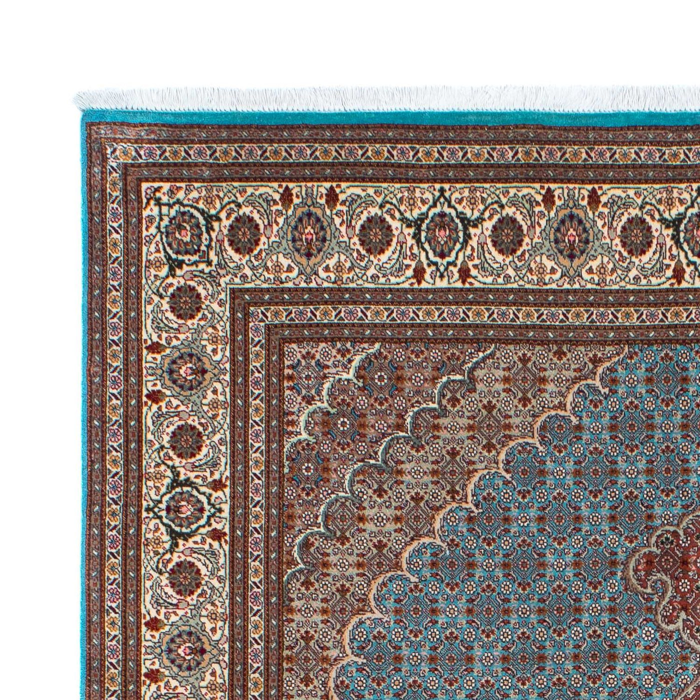 Tabriz Rug 204x151cm - Persian Rugs