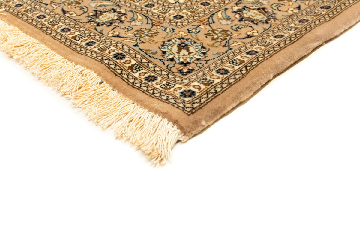 Qom Rug 107x156cm - Persian Rugs