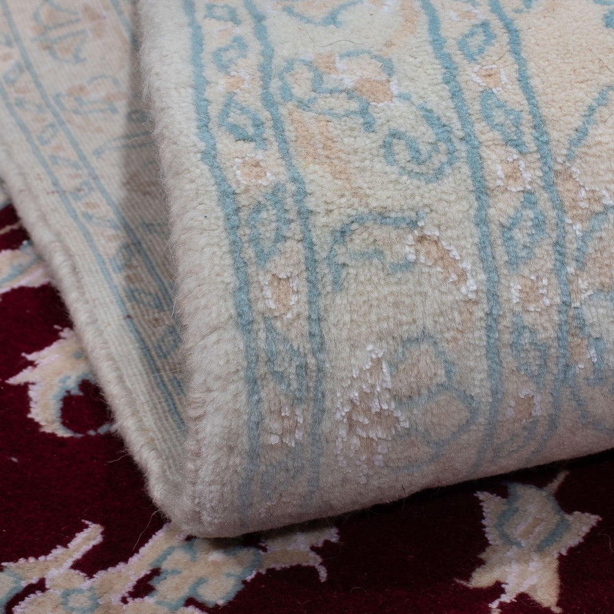 Perser Rug - Nain - Royal - 293 x 200 cm - dark red