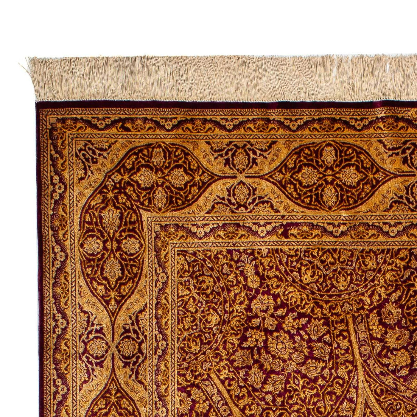 Qom Silk Rug 216x132cm - Persian Rugs