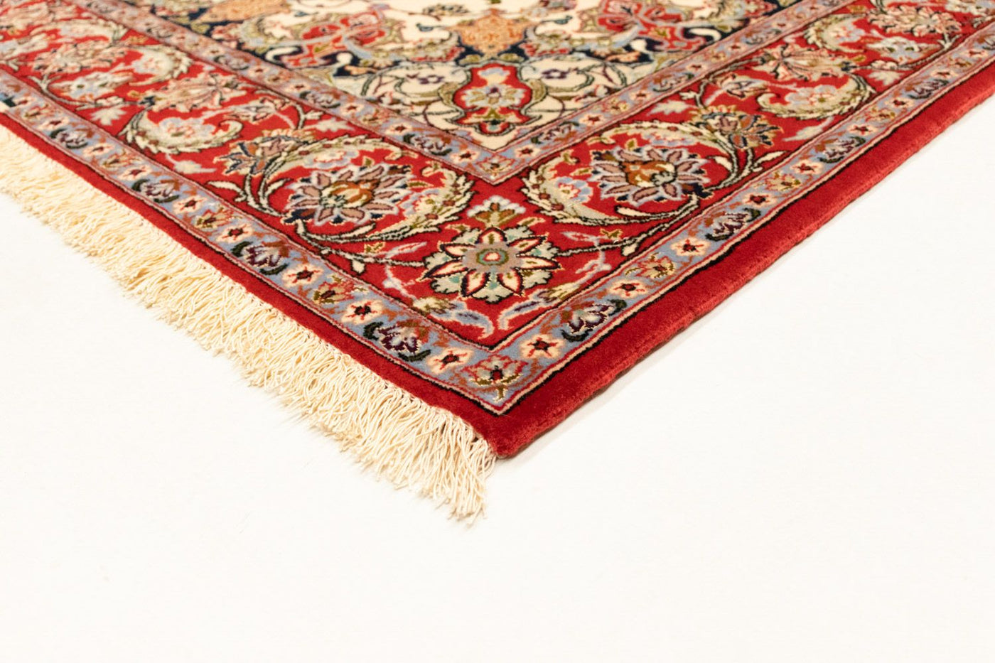 Isfahan Rug 166x107cm - Persian Rugs