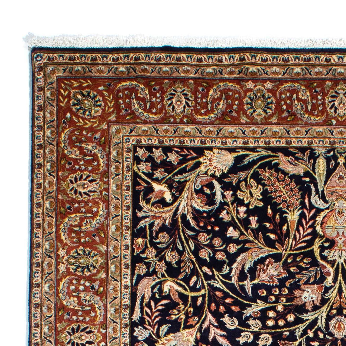 Jozan Rug 225x175cm - Persian Rugs
