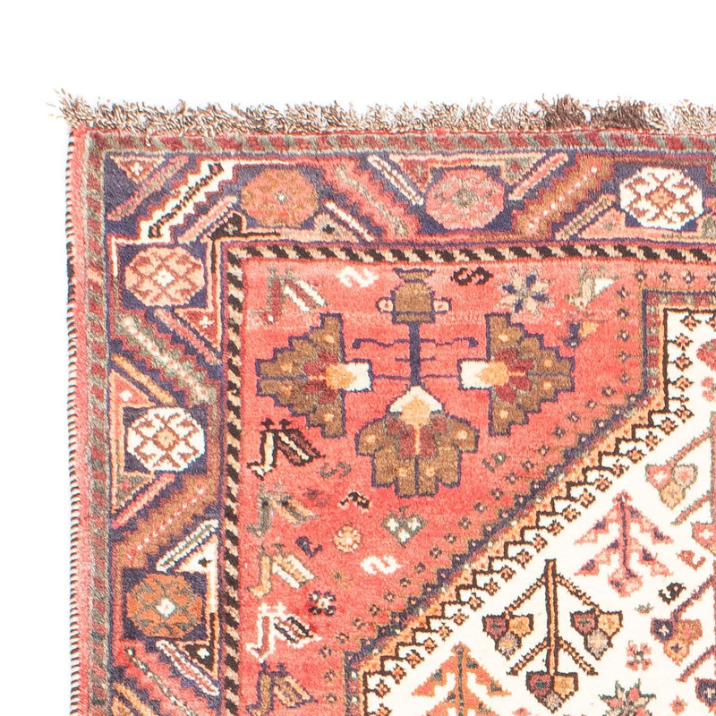 Qashqai Rug 107x162cm - Persian Rugs