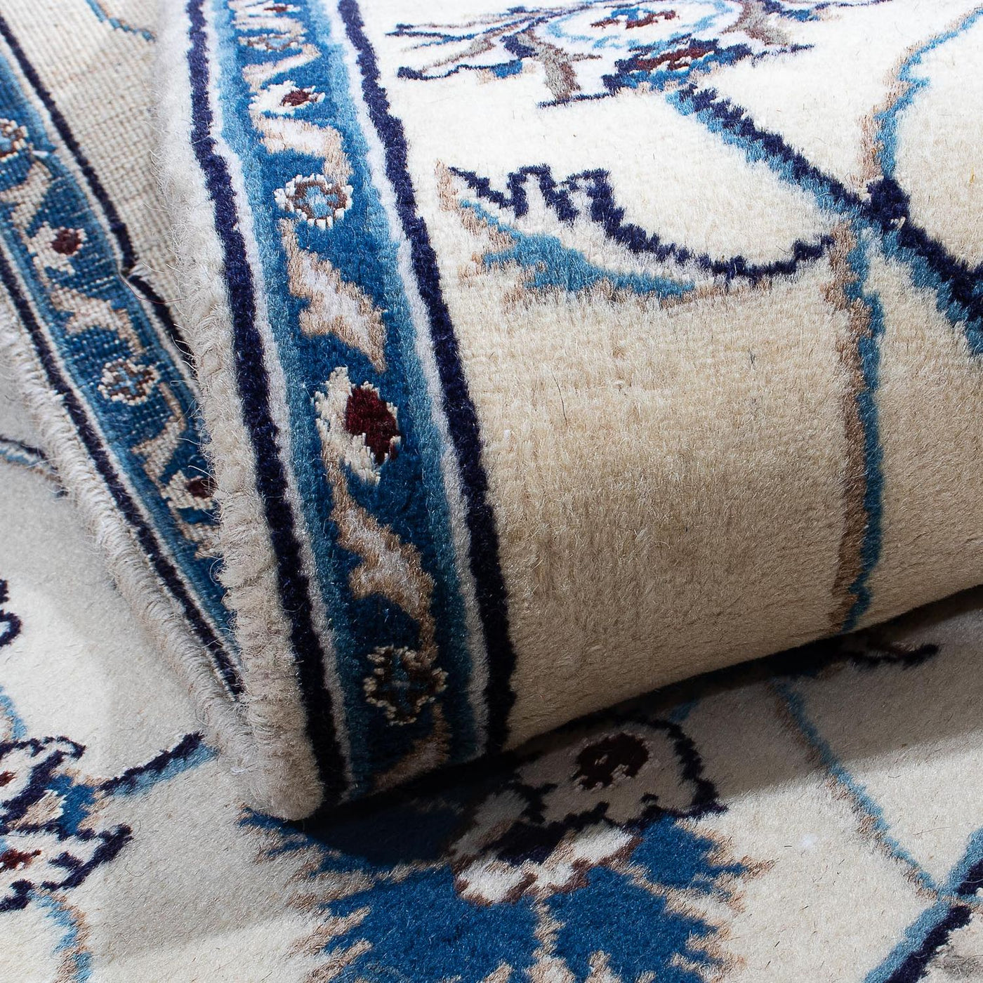 Nain Rug 154x98cm - Persian Rugs