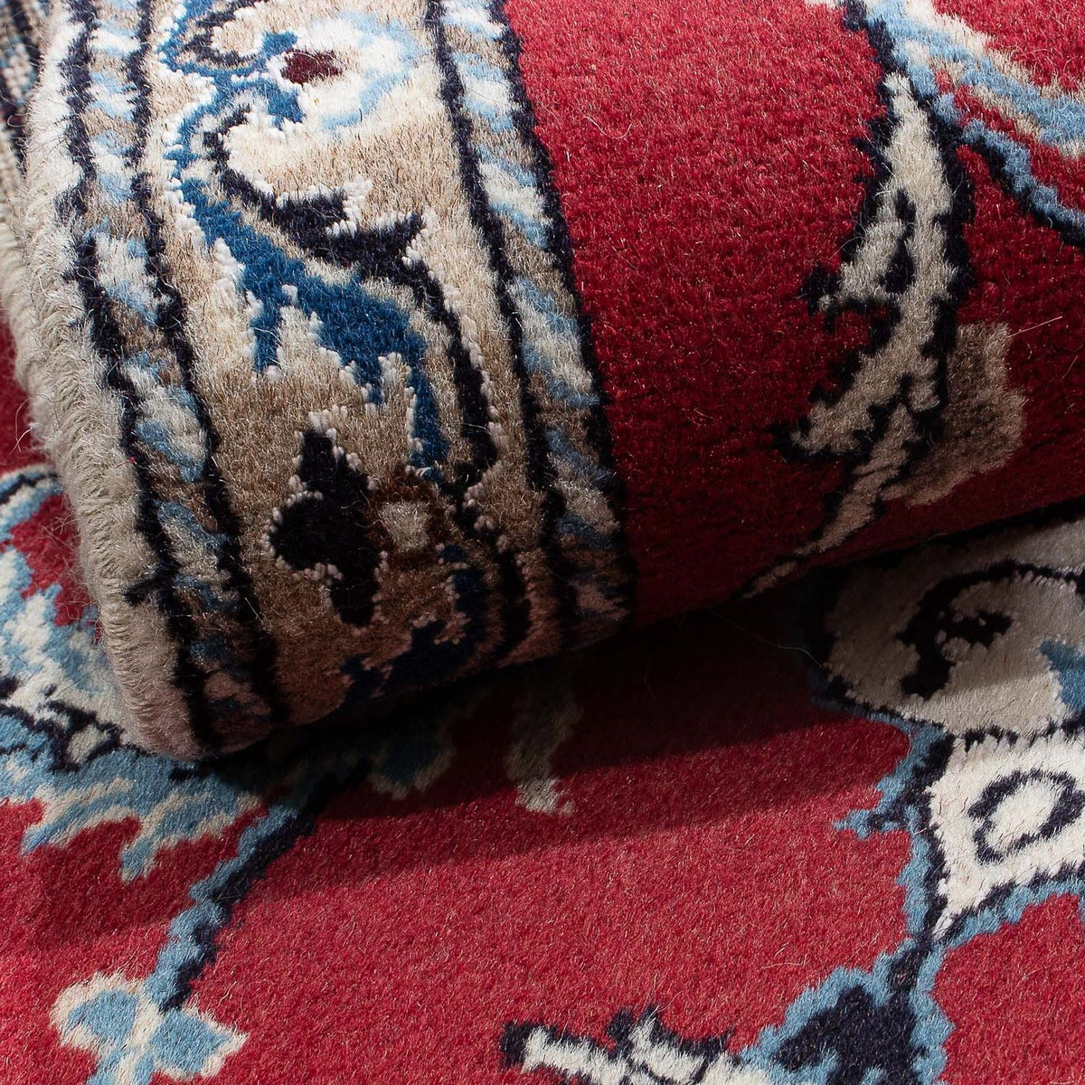 Perser Rug - Nain - 135 x 88 cm - dark red