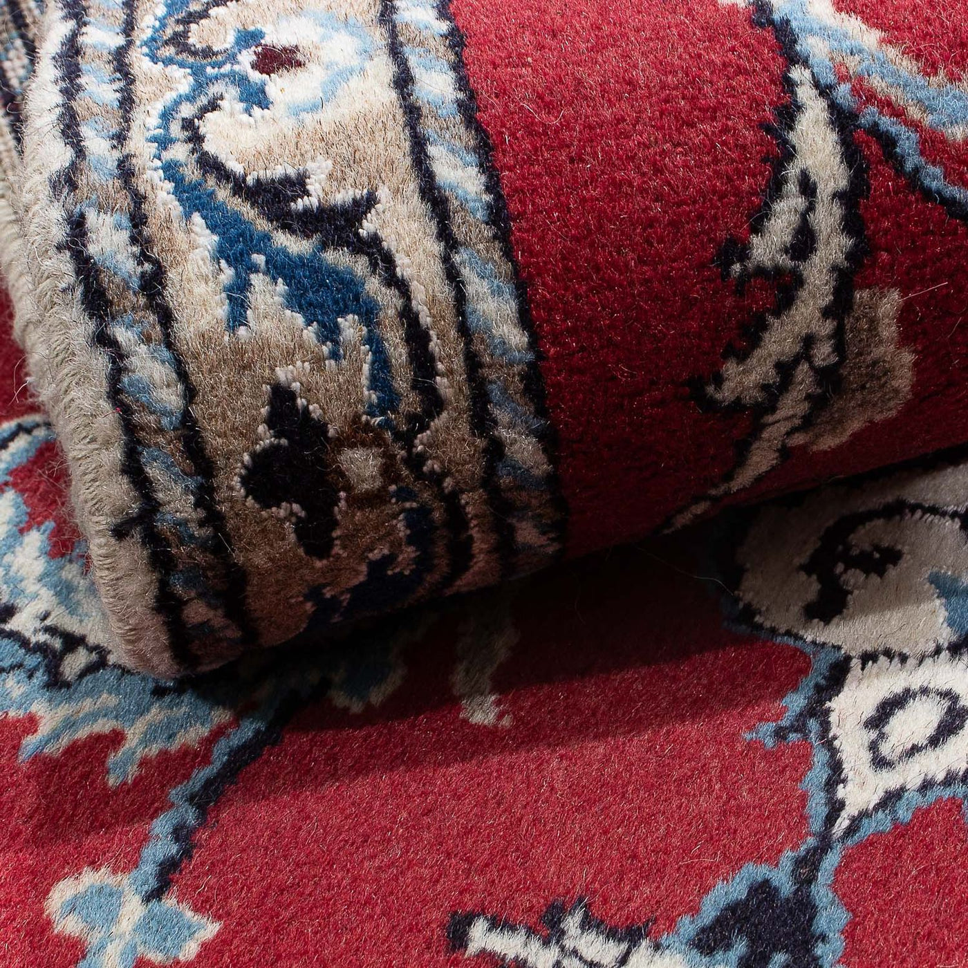 Nain Rug 135x88cm - Persian Rugs