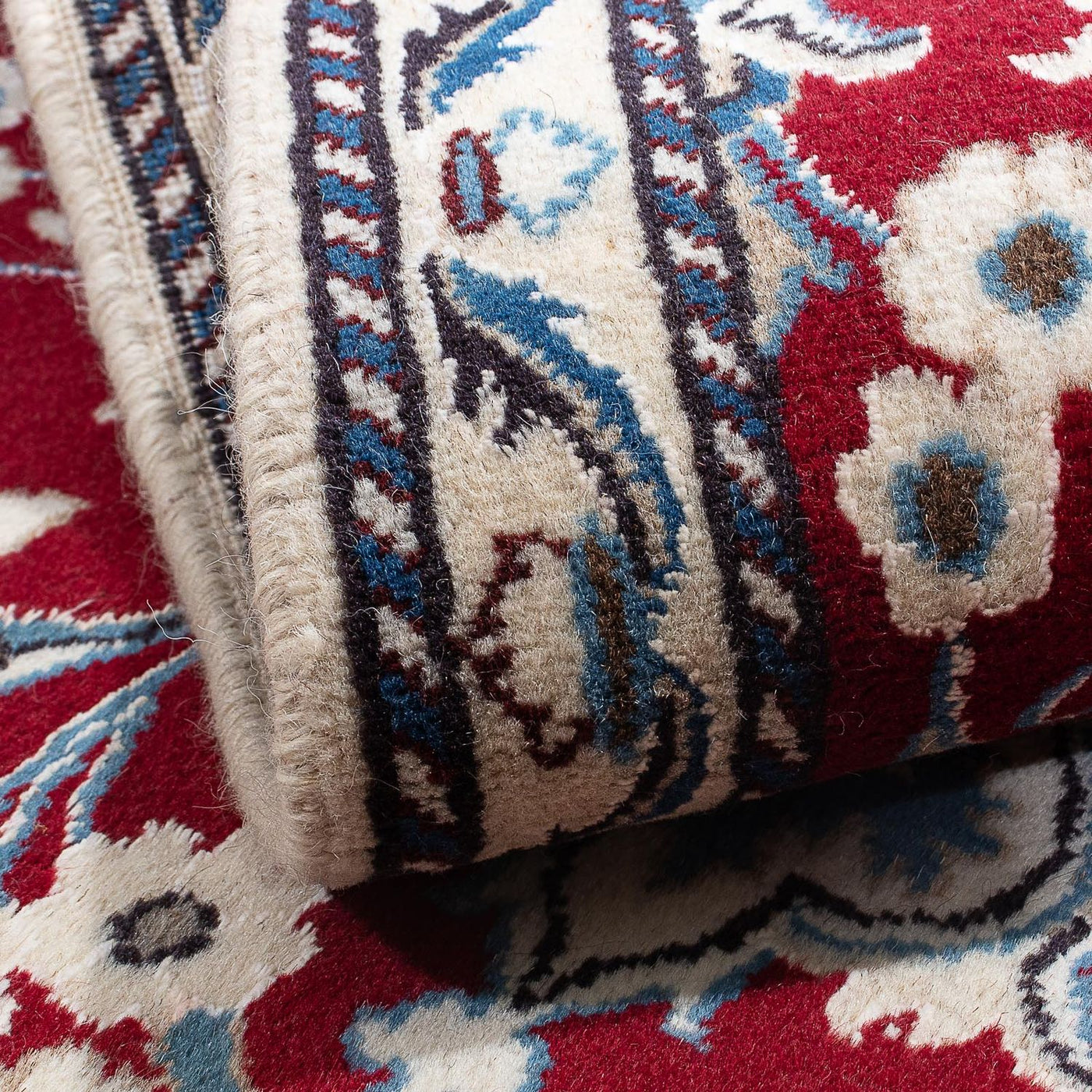 Nain Rug 138x89cm - Persian Rugs