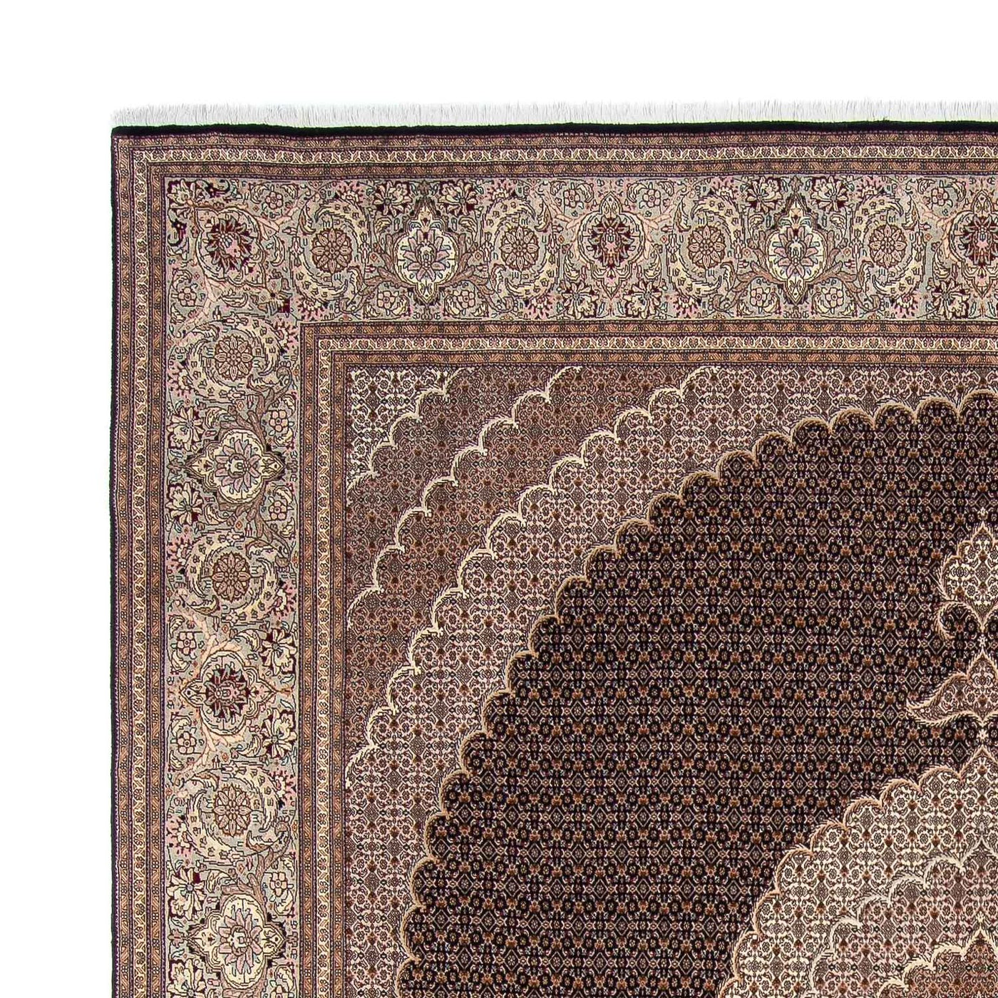 Tabriz Rug 315x298cm - Persian Rugs