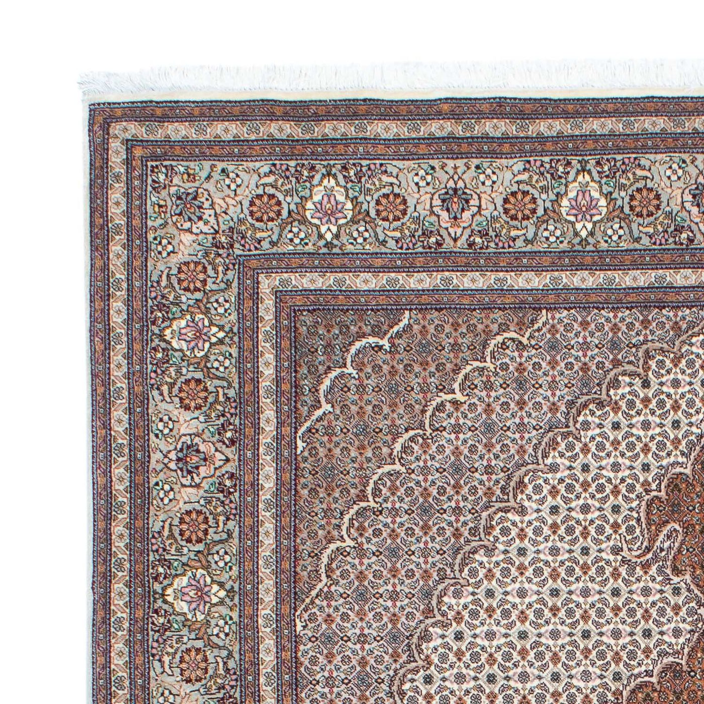 Tabriz Rug 212x153cm - Persian Rugs