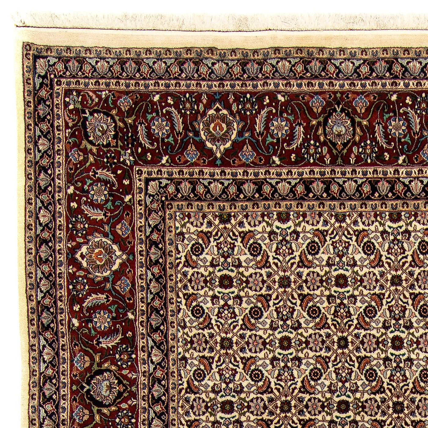 Moud Rug 337x248cm - Persian Rugs