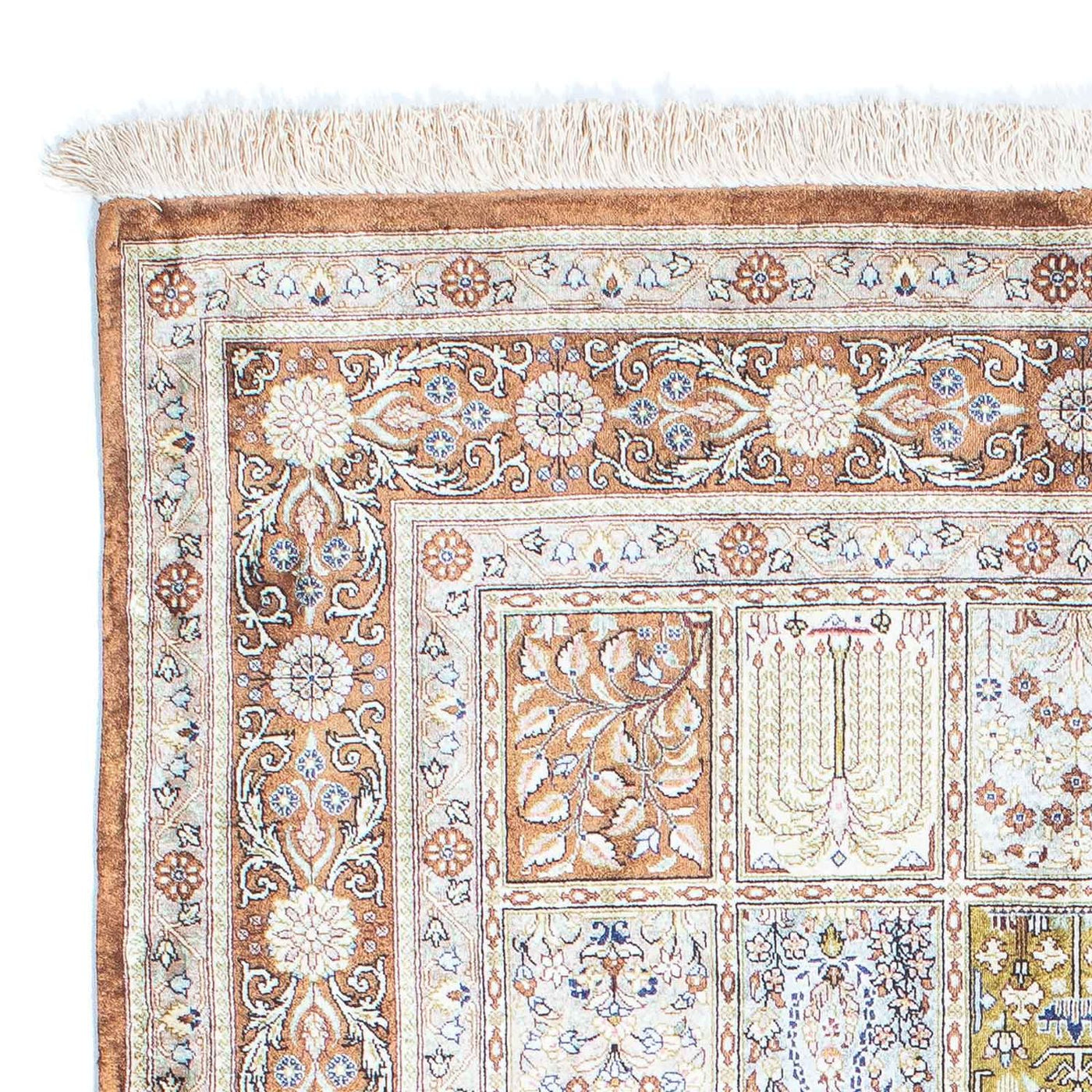 Qom Rug 148x100cm - Persian Rugs
