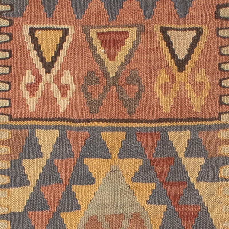 Kelim Rug - Oriental - 204 x 130 cm - multicolored