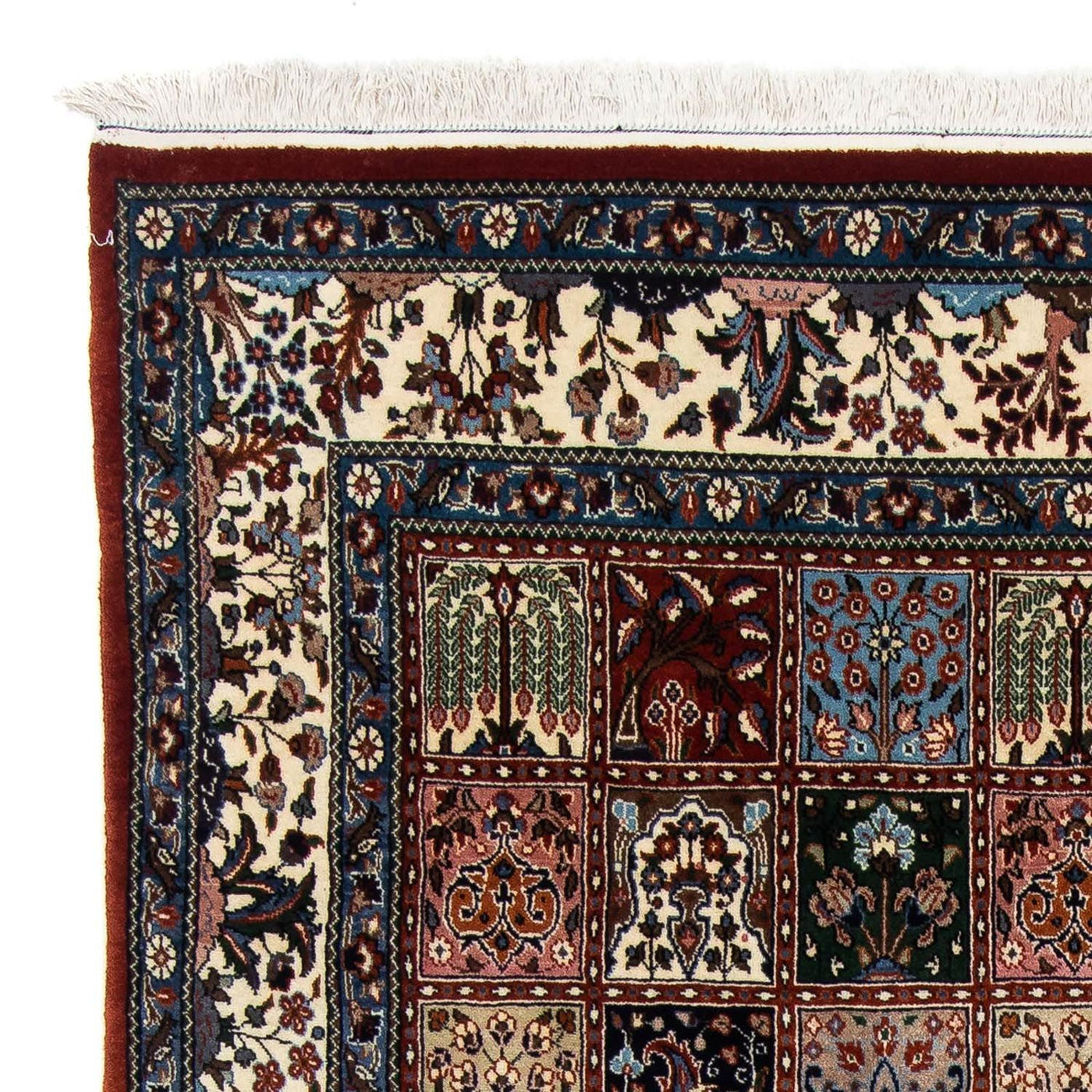 Moud Rug 237x178cm - Persian Rugs