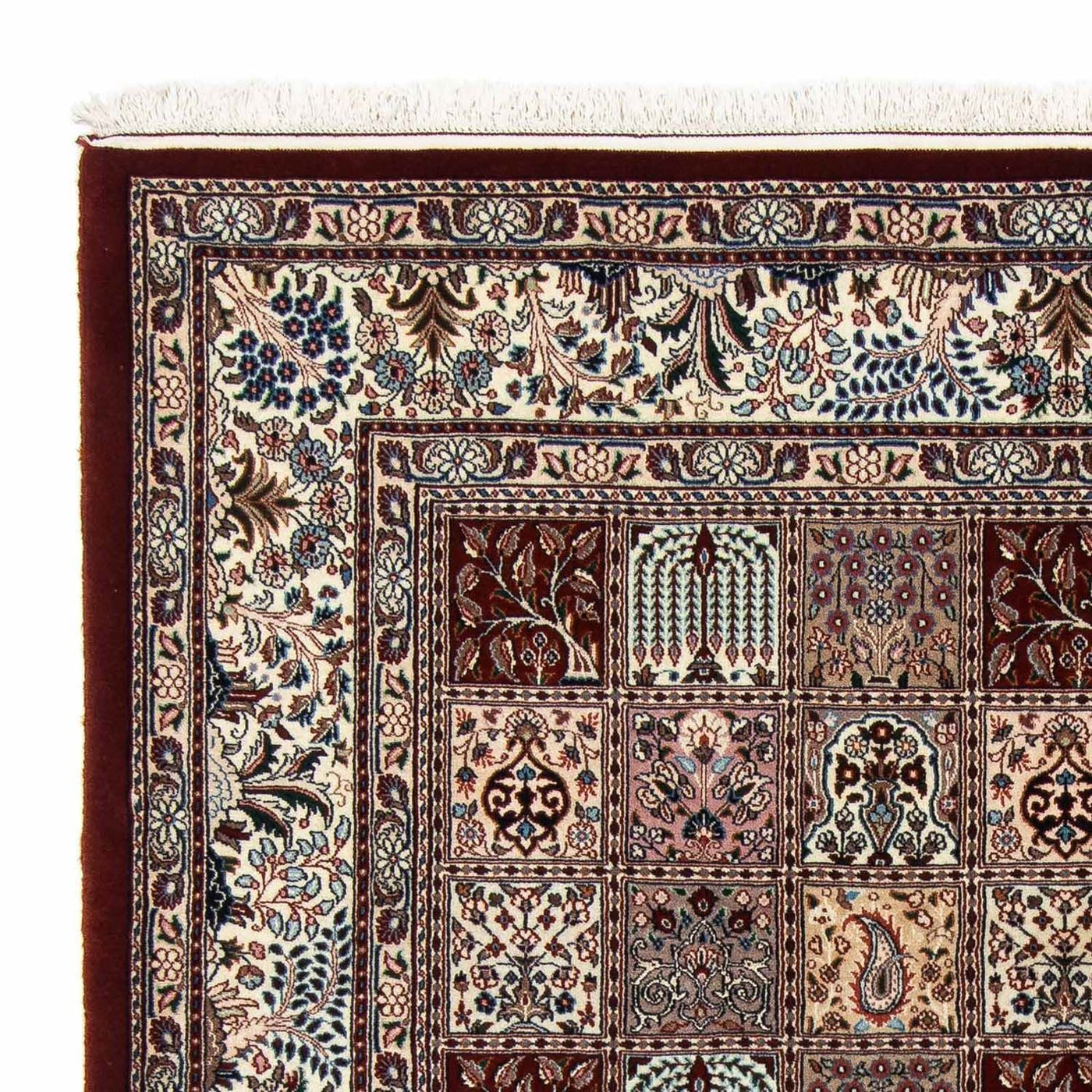 Moud Rug 236x184cm - Persian Rugs