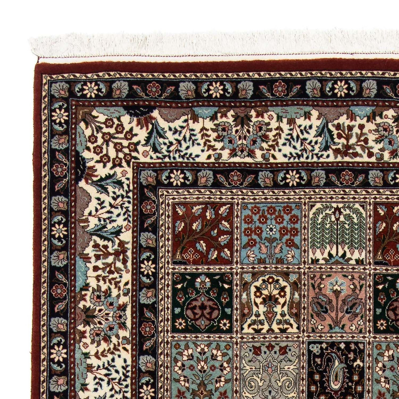 Moud Rug 234x179cm - Persian Rugs