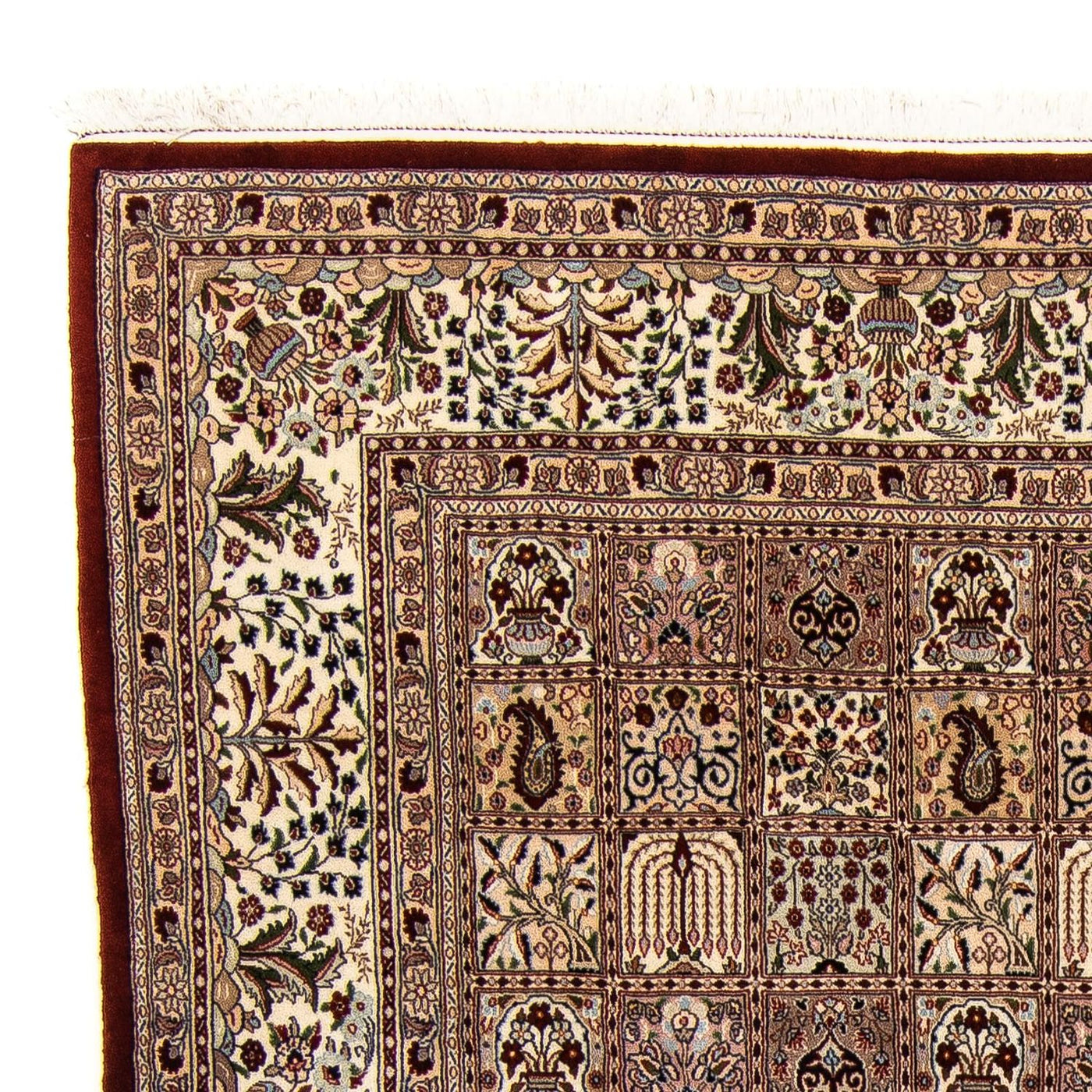 Moud Rug 293x251cm - Persian Rugs