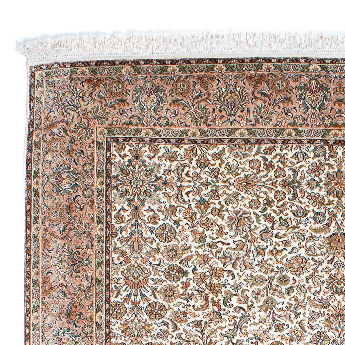Kaschmar Rug 242x177cm - Persian Rugs