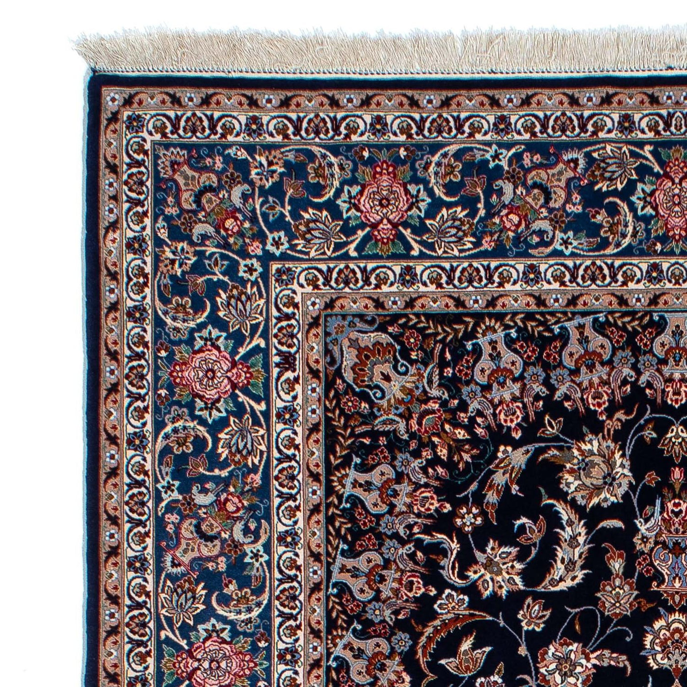 Isfahan Rug 218x145cm - Persian Rugs