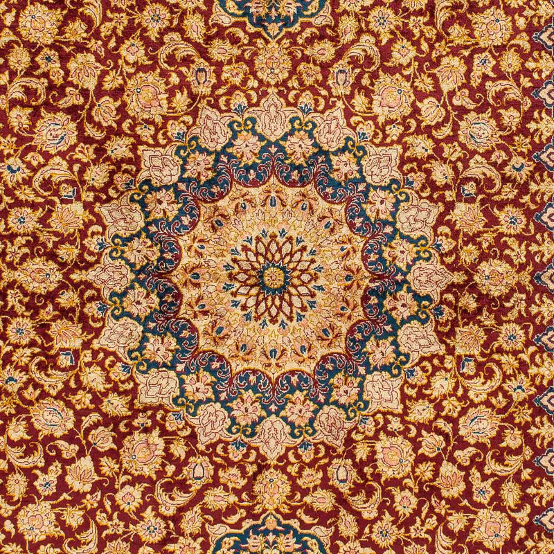 China Seide Rug 198x137cm - Persian Rugs