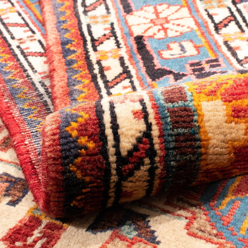 Hosseinabad Rug 180x123cm - Persian Rugs