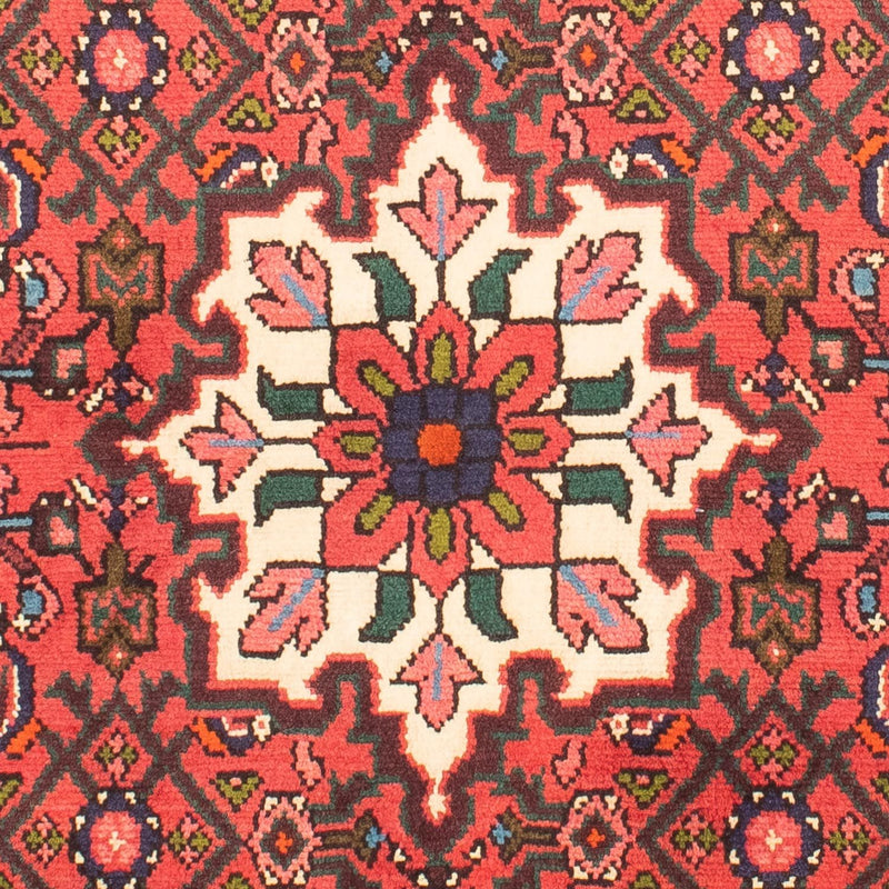 Hosseinabad Rug 146x100cm - Persian Rugs