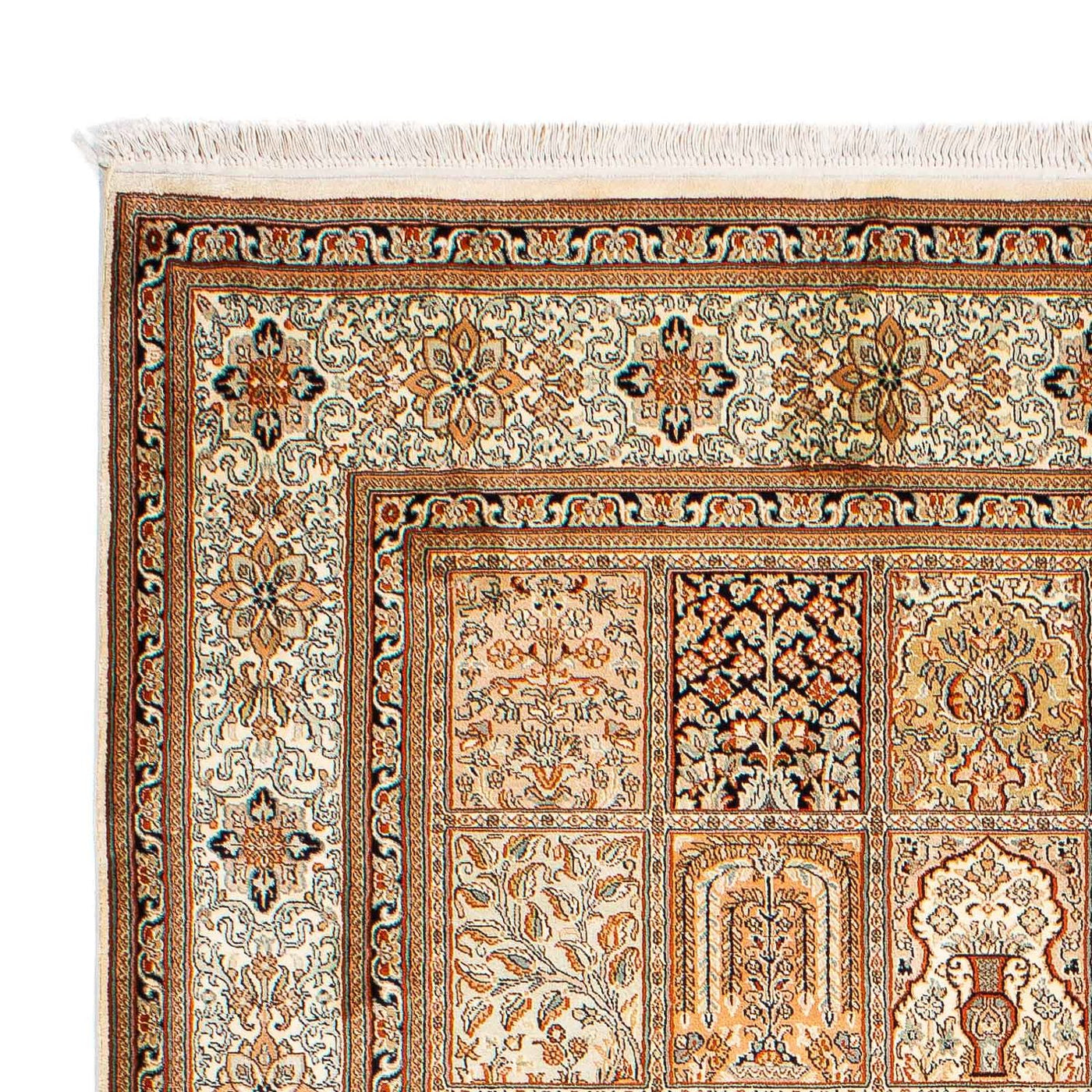 Kashmar Rug 250x174cm - Oriental Rug