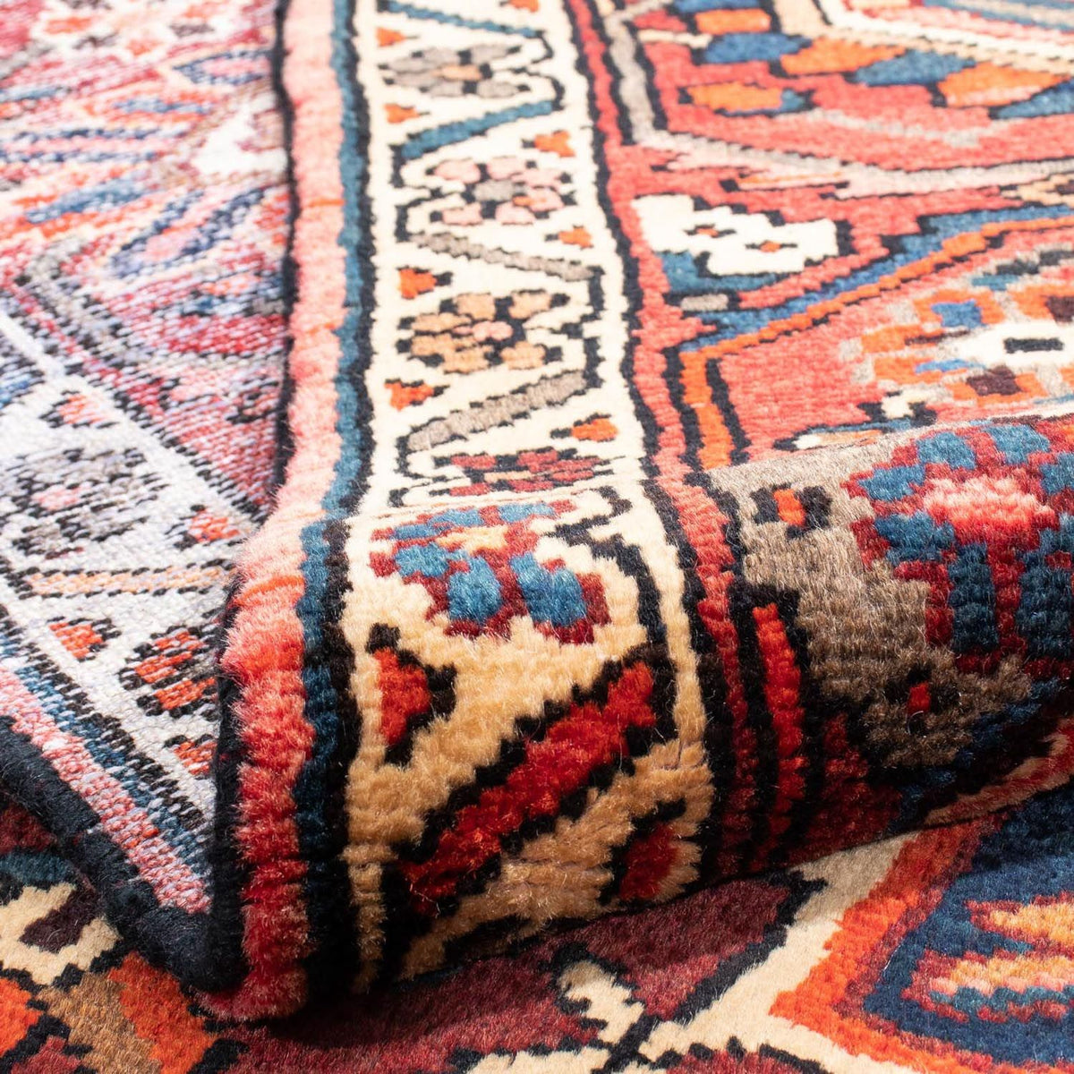 Perser Rug - Nomadic - 279 x 230 cm - light red