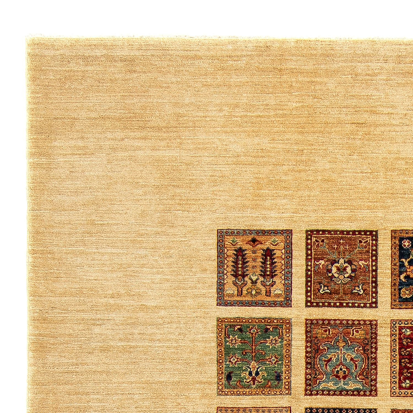 Bakhtiari Rug 325x306cm - Persian Rugs