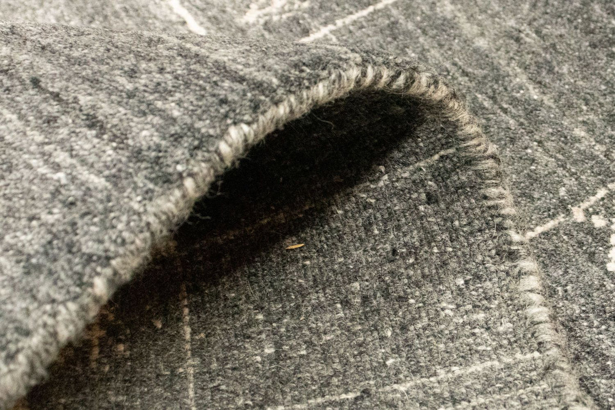 Vintage Rug - 140 x 70 cm - grey