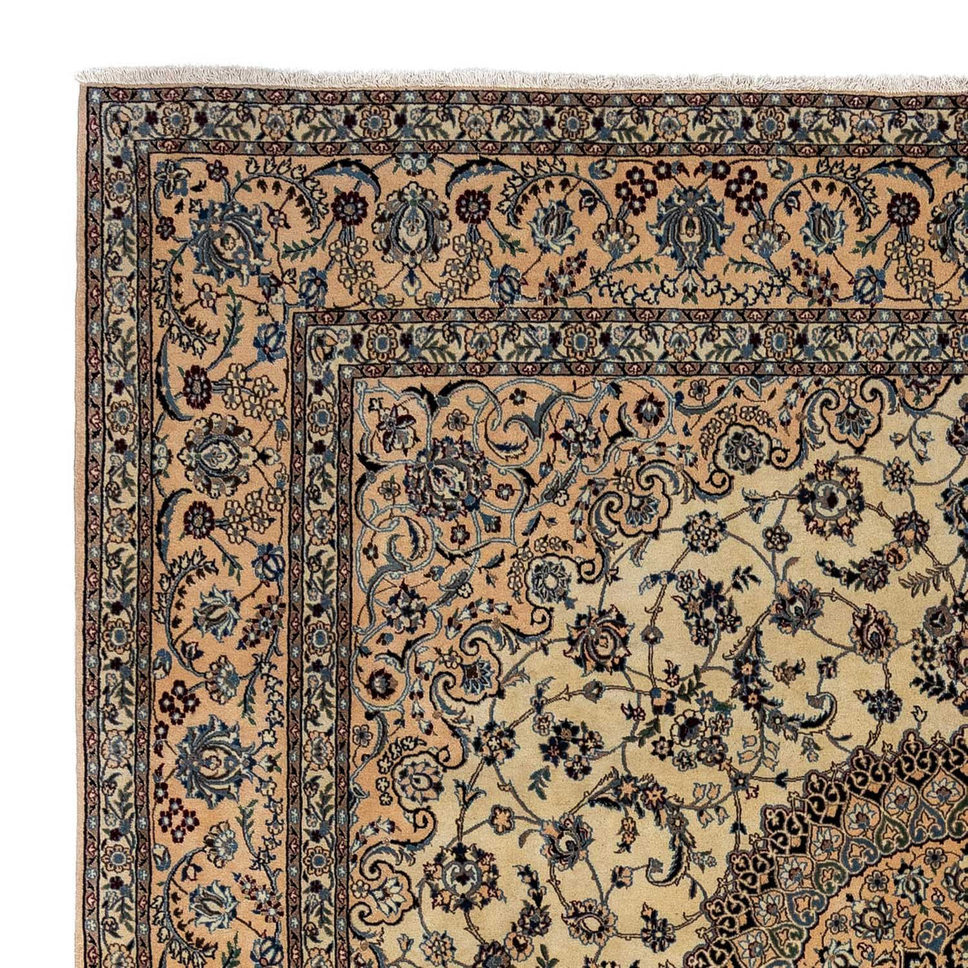 Nain Rug 307x296cm - Persian Rugs