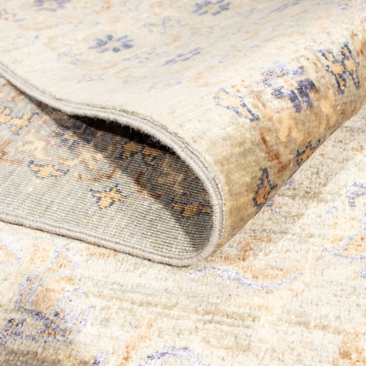 Ziegler Rug - 356 x 272 cm - multicolored