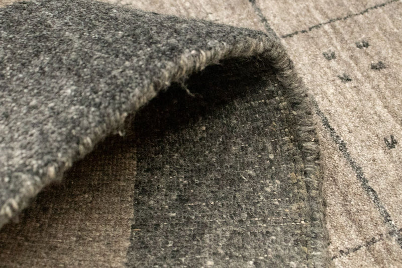 Designer Rug - 140 x 70 cm - beige