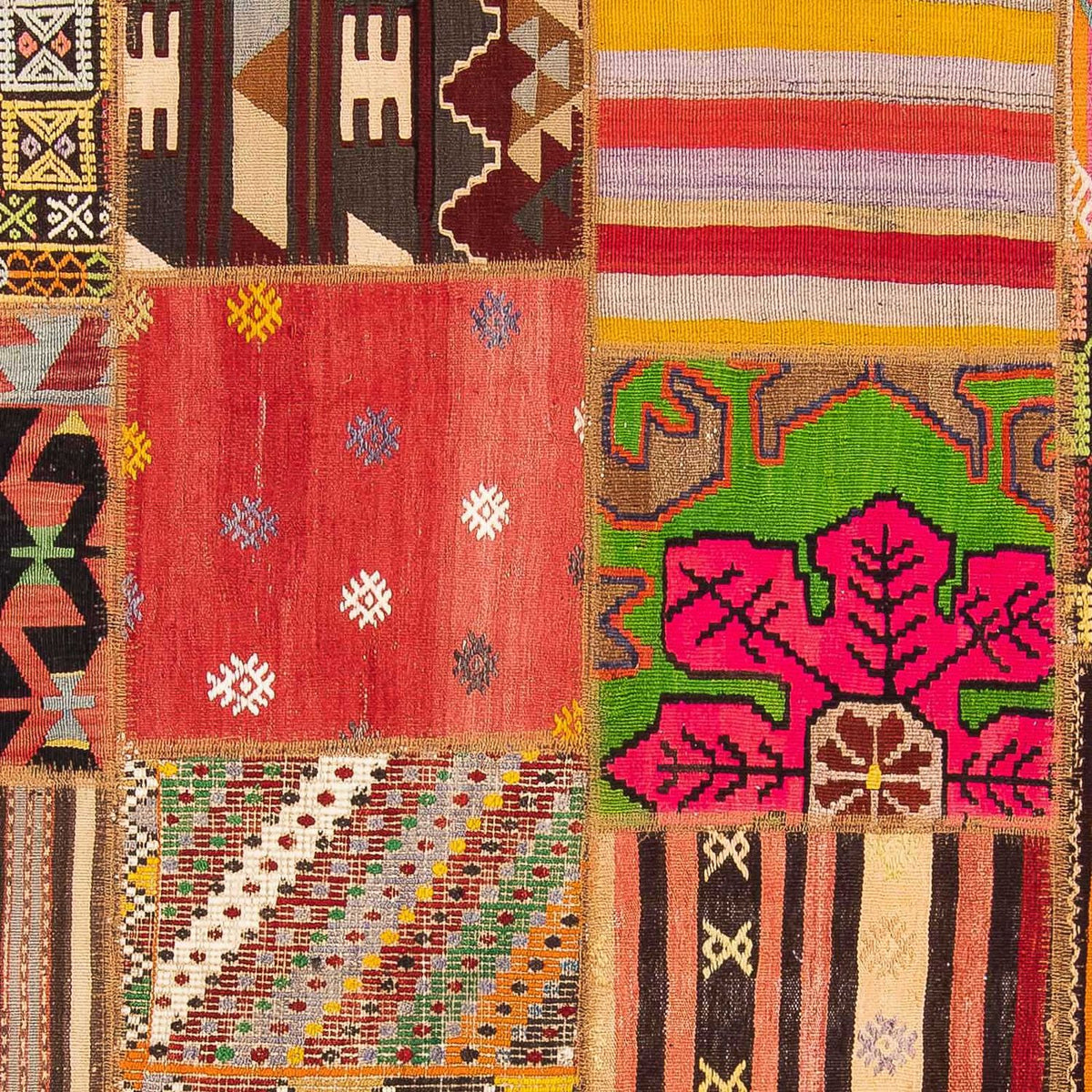 Patchwork Rug - 236 x 169 cm - multicolored